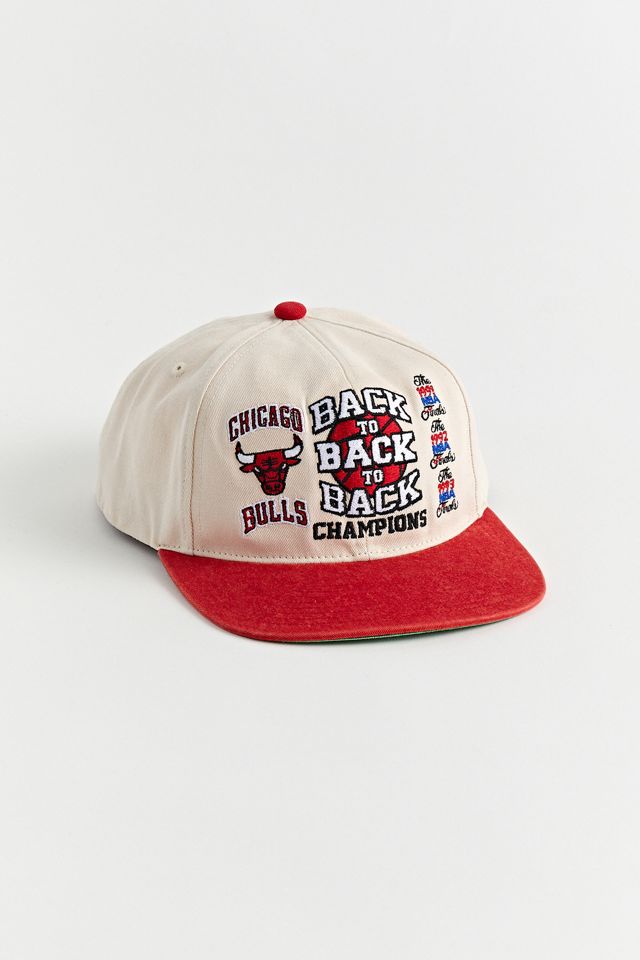 mitchell and ness chicago bulls championship hat