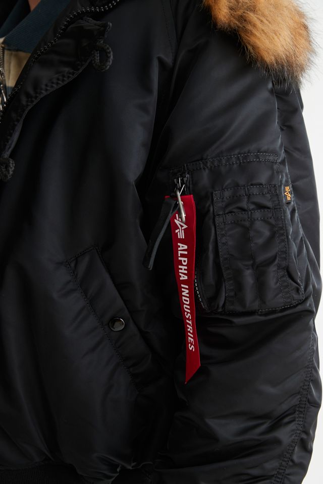Alpha Industries N-2B Short Waist Parka Jacket | Urban Outfitters