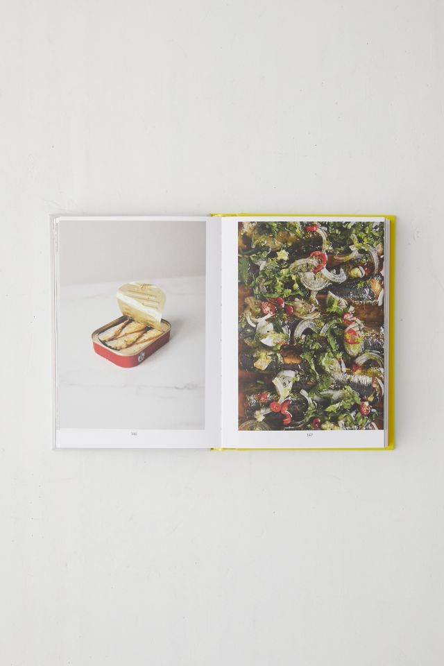 The Social Food: Home Cooking Inspired By The Flavors Of The World By Shirley Garrier & Mathieu Zouhairi #1