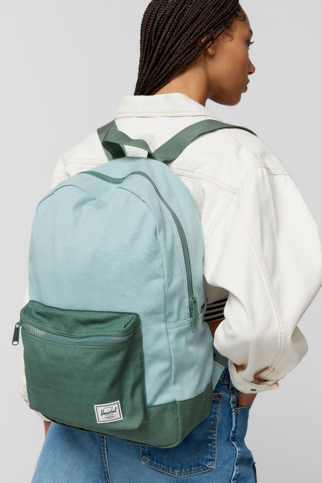 Herschel Supply Co. UO Exclusive Daypack Backpack | Urban Outfitters Canada