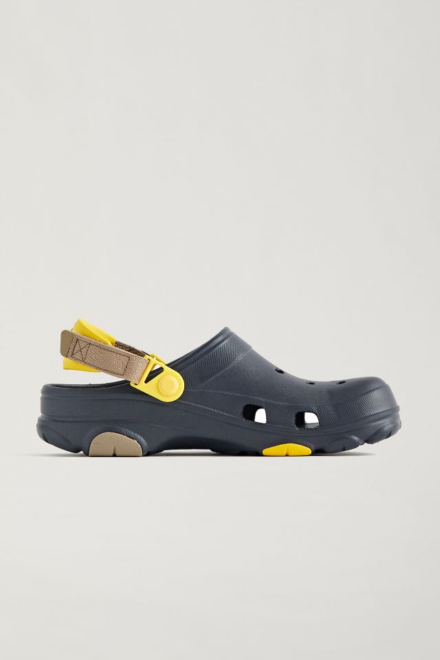 Crocs urban outfitters online