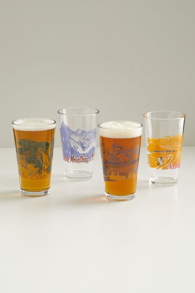 Souvenir Pint Glass Set Of 4 Urban Outfitters
