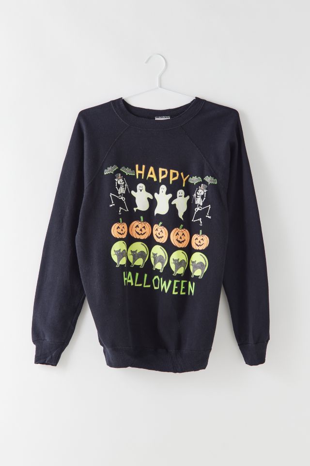 Vintage Happy Halloween Crew Neck Sweatshirt | Urban Outfitters