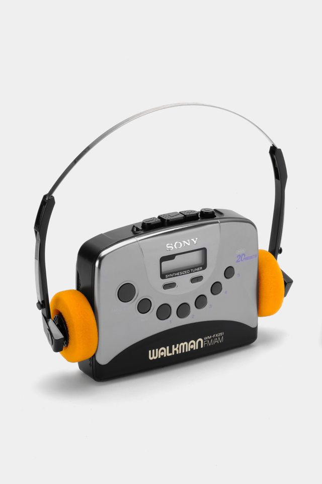 A New Walkman Cassette Player: Sony Walkman 2019 Tricks