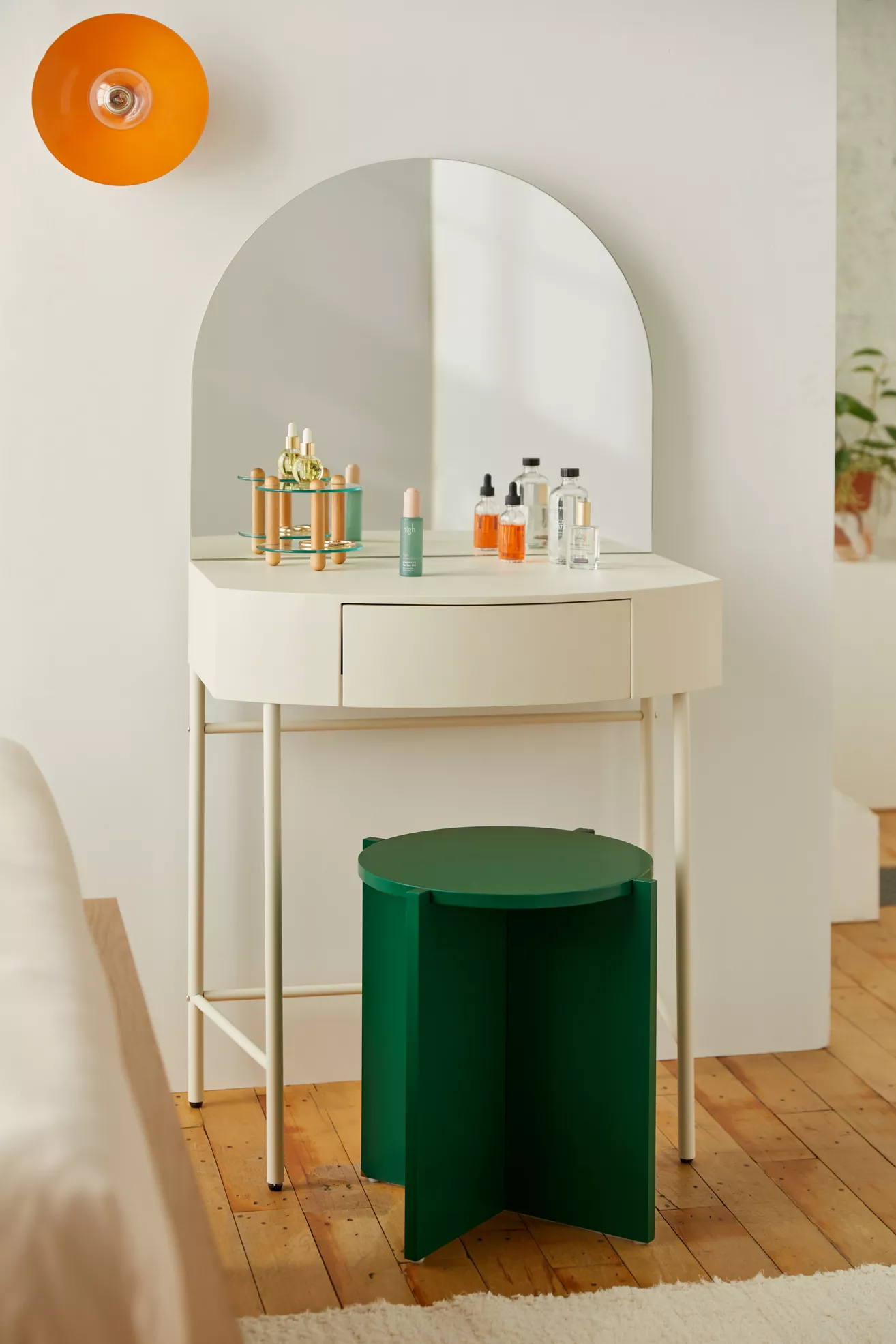 Urban Outfitters Elise Vanity Set Review Alley Girl NY