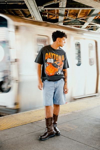 Graphic Tees, Tops, + Hoodies for Men | Urban Outfitters