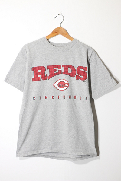 Vintage 2001 MLB Cincinnati Reds T-shirt | Urban Outfitters