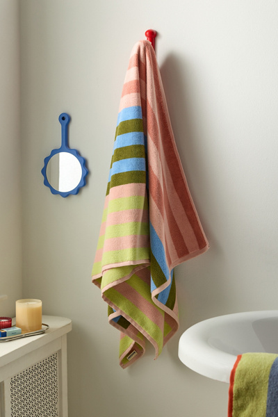 Baggu Reversible Bath Towel In Blue At Urban Outfitters