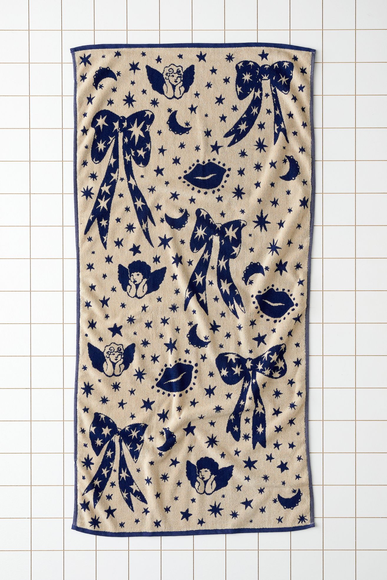 BAGGU Reversible Bath Towel - Cherub Bows, Regular, ONE SIZE
