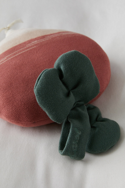 Knitted Radish Throw Pillow - Thumbnail 3