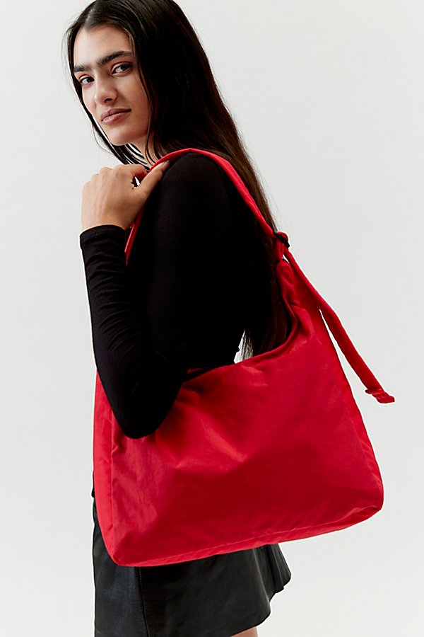 Baggu Nylon Shoulder Bag In Candy Apple, Women's At Urban Outfitters