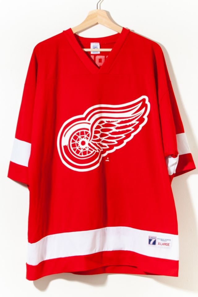 Vintage 1990s Detroit Red Wings Steve Yzerman Hockey Jersey Made in USA