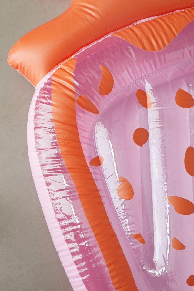Sunnylife Lie-On Strawberry Pool Float #3