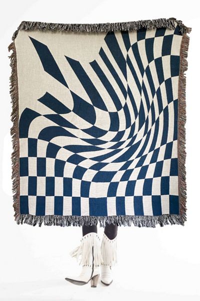 Clr Shop Groovy Grid Woven Throw Blanket