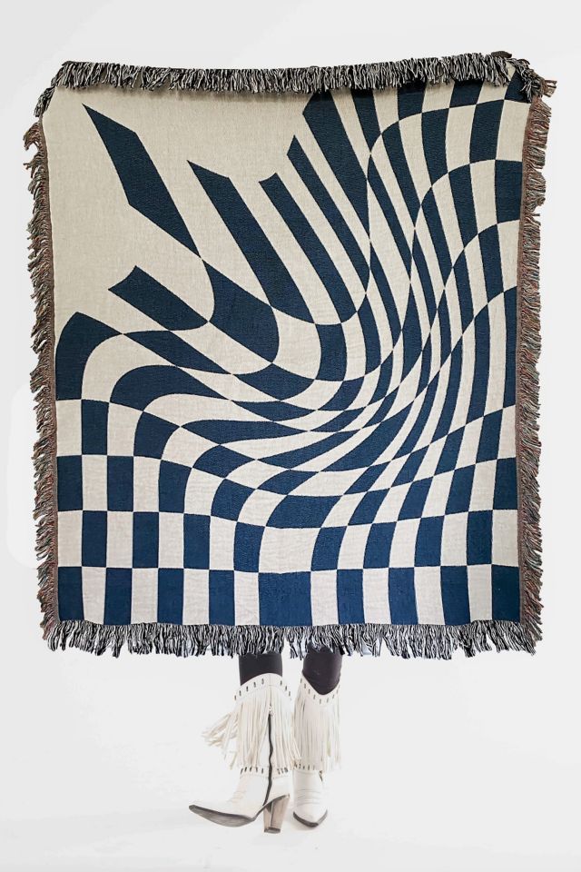 Clr Shop Groovy Grid Woven Throw Blanket