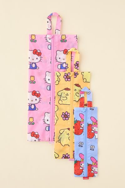 Baggu 3d Zip Pouch Set In Hello Kitty/friends Flo At Urban Outfitters
