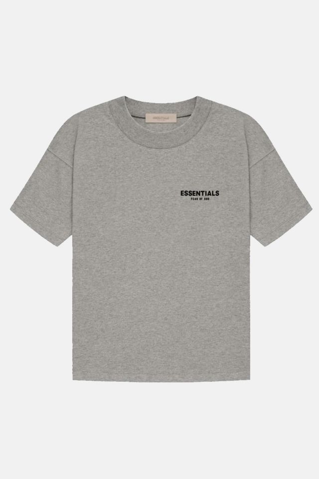 Fear of God Essentials T-shirt FW22 | Urban Outfitters