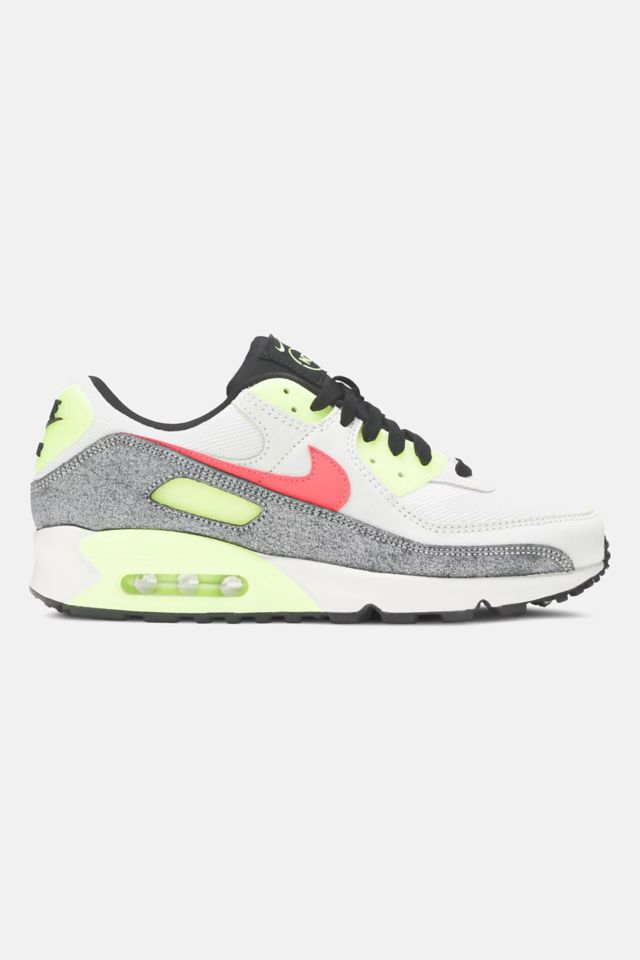 Ongeautoriseerd Een zin Ja Nike Air Max 90 'N7' Sneakers - CV0264-001 | Urban Outfitters