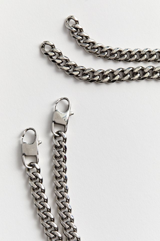 RARE-ROMANCE Bite Me Chain Necklace | Urban Outfitters