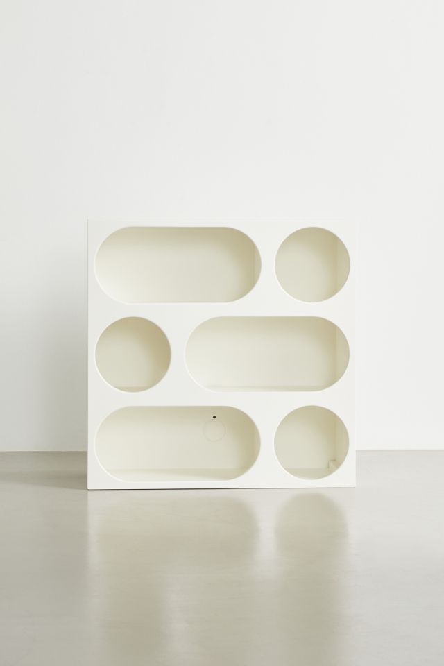 Ebba Bookshelf #1