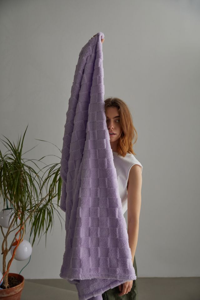 Checkerboard Super Plush Throw Blanket Urban Outfitters