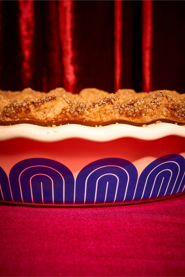 Blueberry Ceramic 10-inch Pie Baking Dish with Wavy Rim