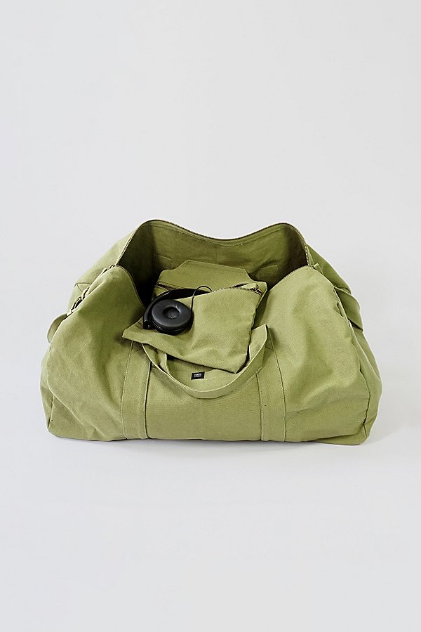 Terra Thread Organic Cotton Canvas Duffle Bag In Olive At Urban Outfitters