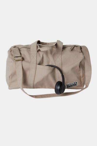 Terra Thread Organic Cotton Canvas Gym Bag In Beige At Urban Outfitters In Beige