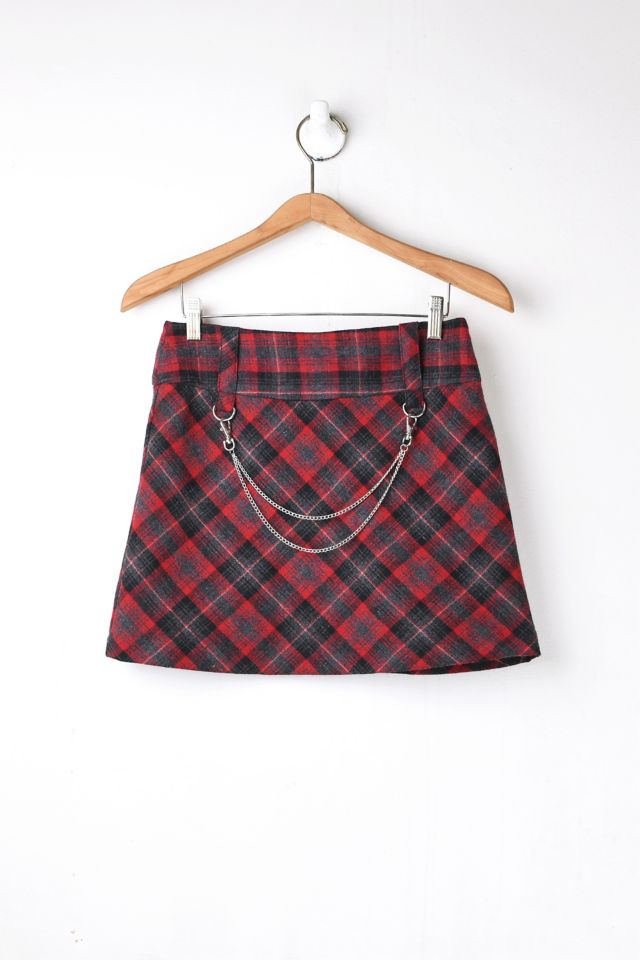 Plaid mini clearance skirt with chain