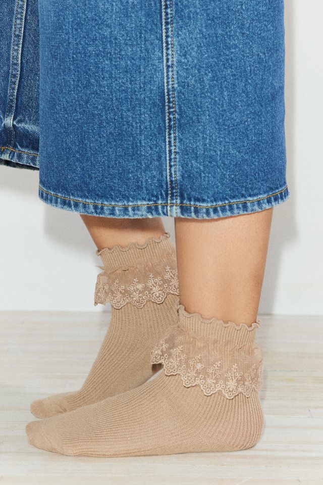 Ruffle Ribbed Crew Sock