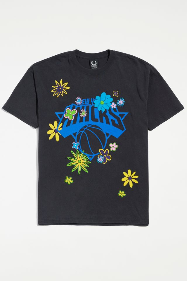 ULTRA GAME New York Knicks Flower Power Tee | Urban Outfitters