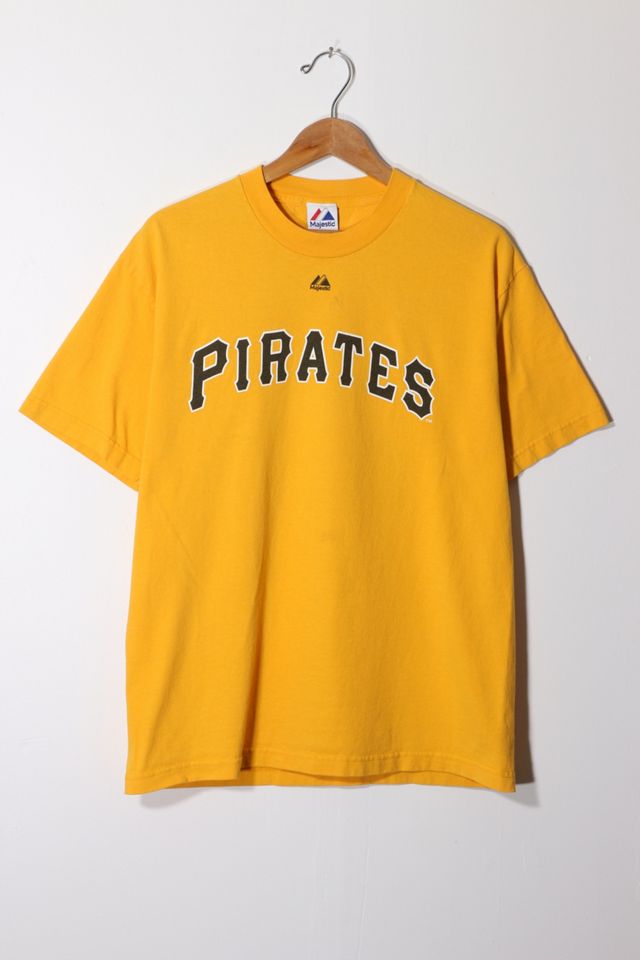 Majestic Men's Pittsburgh Pirates Cooperstown Player Roberto Clemente T- Shirt - Macy's
