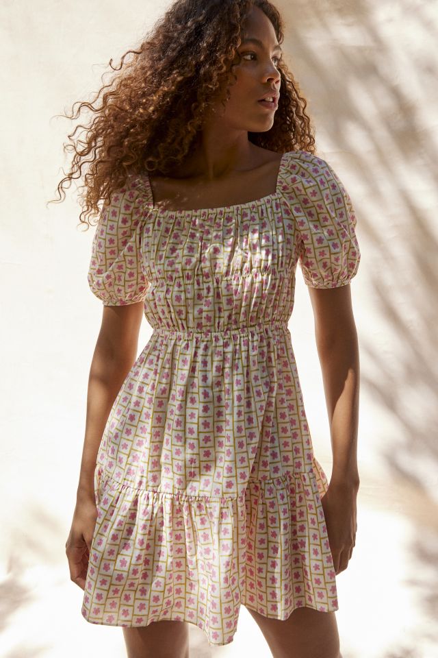 Robe Mini Glamour à Fleurs Attachée au Dos #2