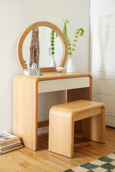 Vanity desk deals urban outfitters