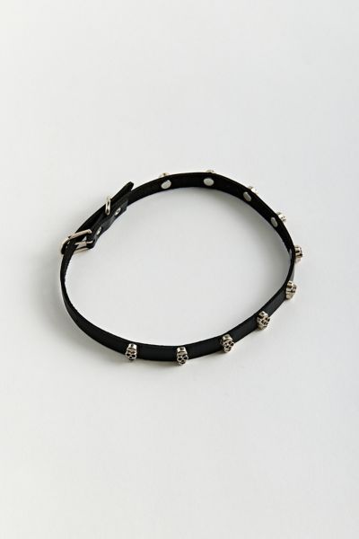 Skull Studded Choker Necklace Urban Outfitters   81910507 007 B