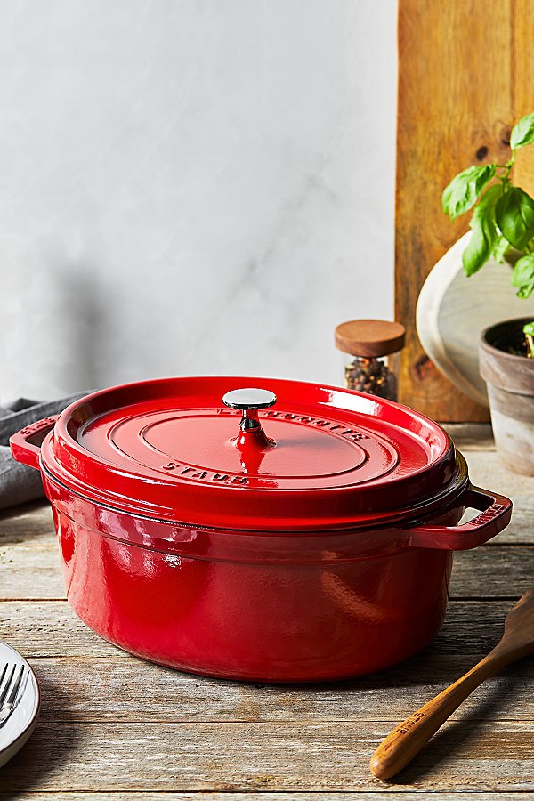 Staub Cast Iron Oval 5.75-quart Cocotte Dutch Oven Made In France In Red