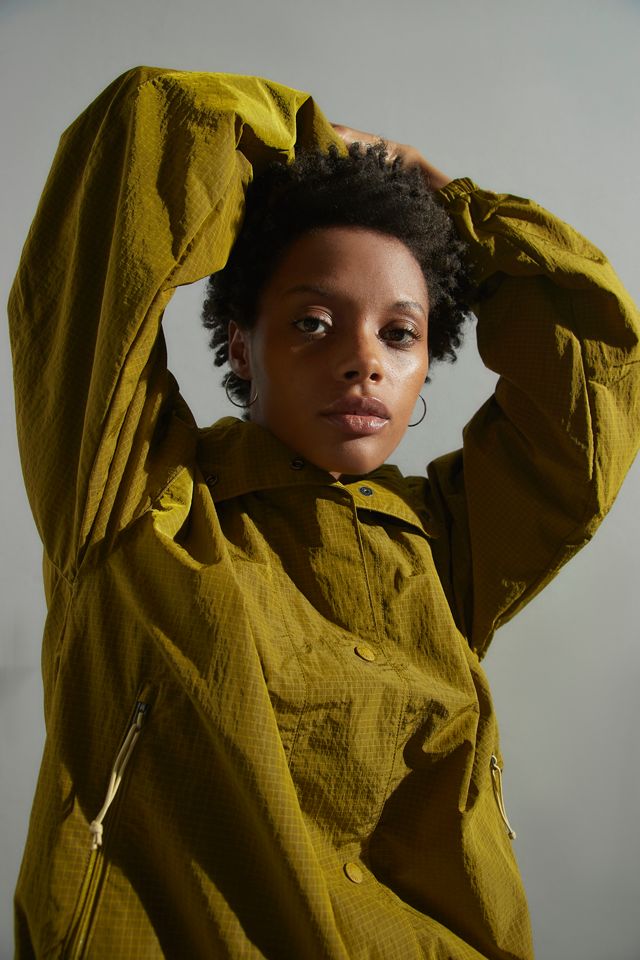 The North Face M66 Utility Wind Jacket | Urban Outfitters