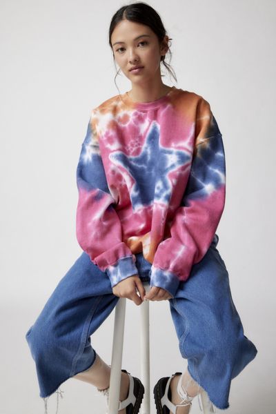 Urban Renewal Remade Star Dye Crew Neck Sweatshirt In Pink
