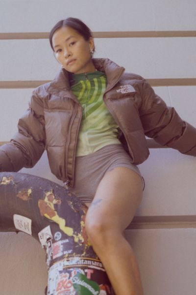 THE NORTH FACE NUPTSE CROPPED PUFFER JACKET IN TAUPE, WOMEN'S AT URBAN OUTFITTERS 