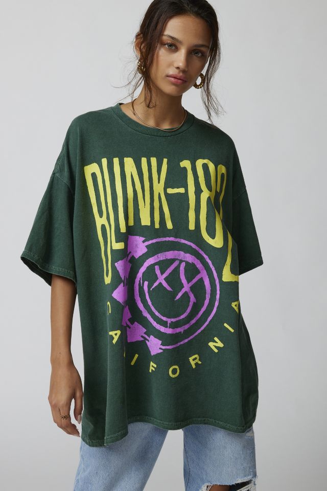 Urban Outfitters Women's T-Shirt - Green - M