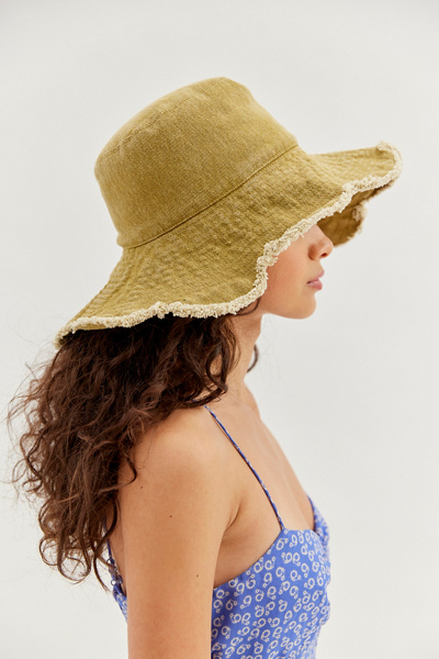 Scalloped Bucket Hat | Urban Outfitters