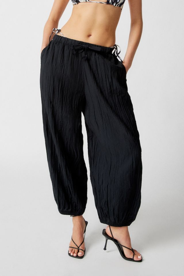 UO Jana Crinkle Balloon Pant
