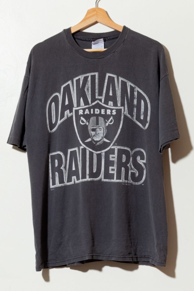 Vintage 1990s Distressed Oakland Raiders Football T-Shirt