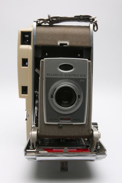 polaroid 850 land camera film