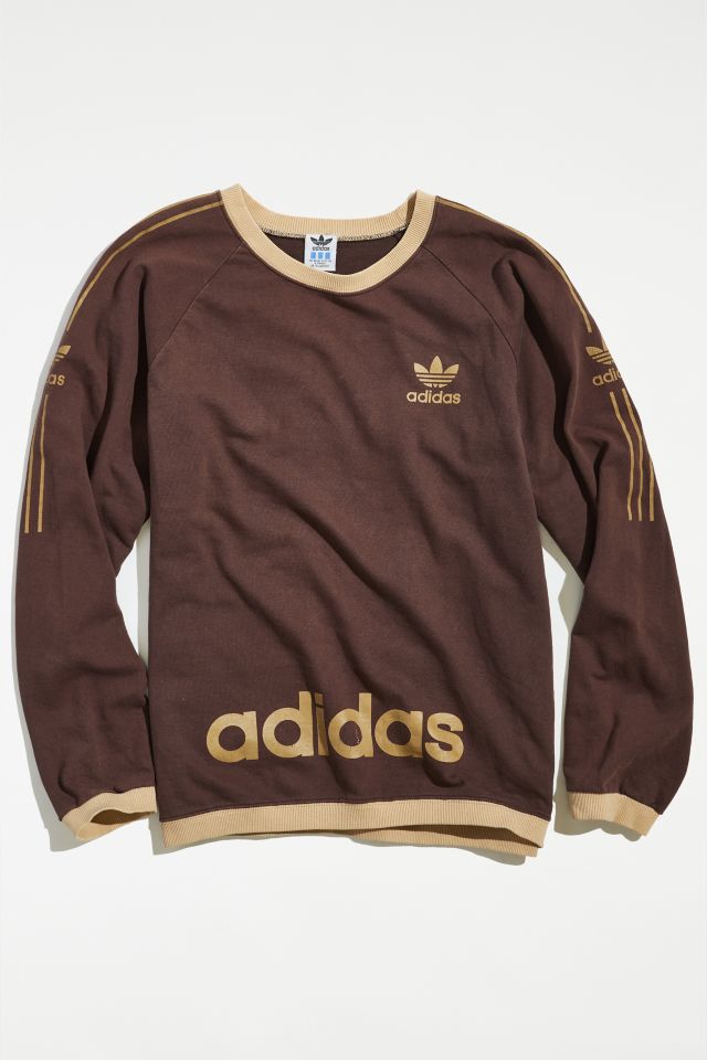 Vintage Adidas Crewneck. Fits like a M/L. Available in Store and