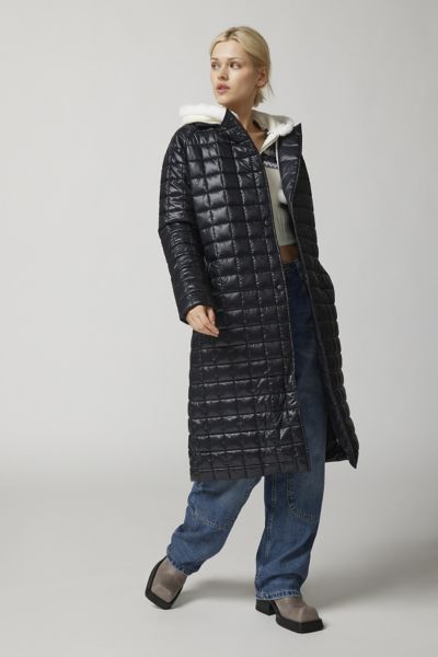 Noize Alaia Belted Puffer Jacket | Urban Outfitters