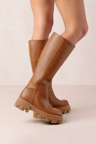 Alohas Katiuska Boot In Camel