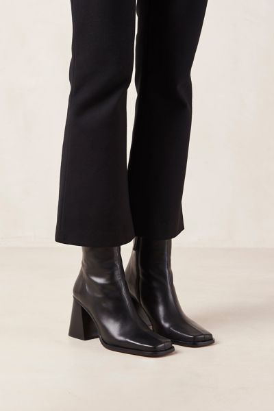 ALOHAS South Leather Ankle Boot