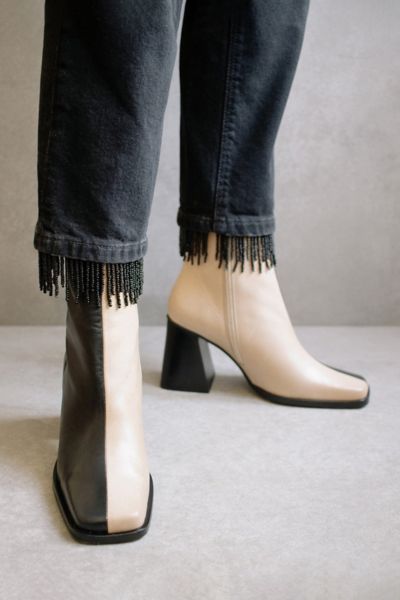 Alohas South Bicolor Corn In Stone Beige & Black