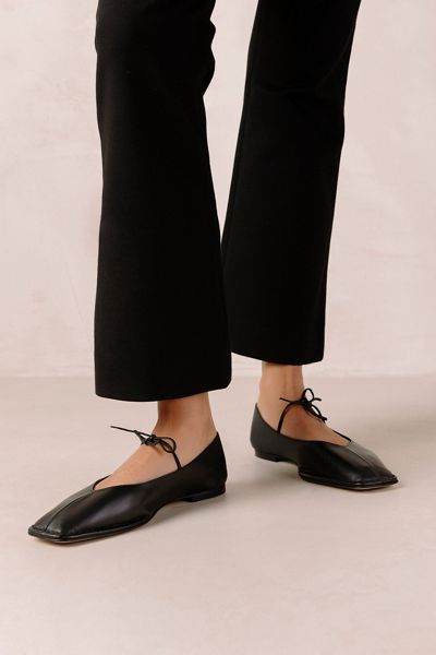 ALOHAS Sway Leather Ballet Flat